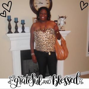 Meet your Posher, Josette